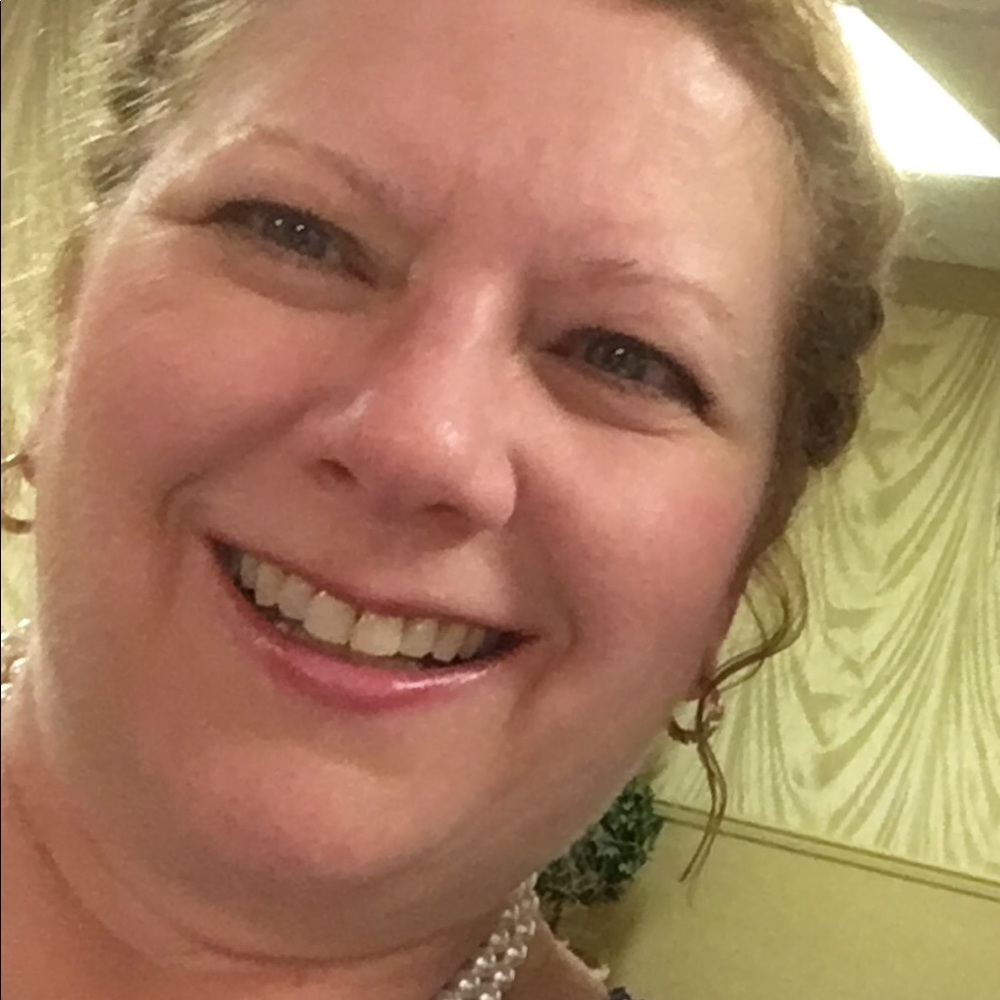 Meet your Posher, Gloria